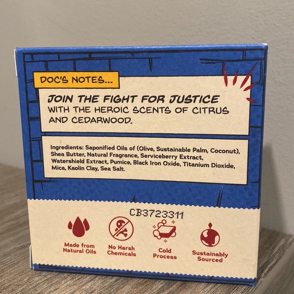 Dr. Squatch Liberty Lather Natural Bar Soap 5oz Marvel limited Captain America - Picture 2 of 3
